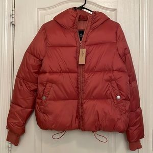 NWT American Eagle Puffer Coat